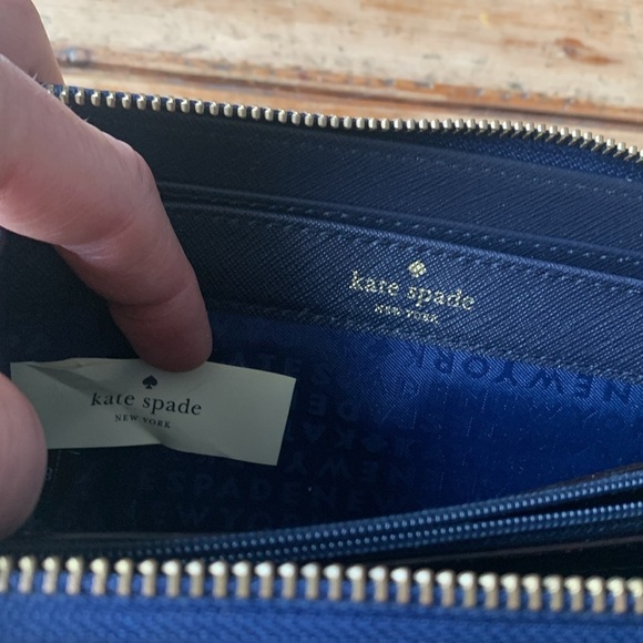 Kate Spade Wallet - Picture 8 of 10